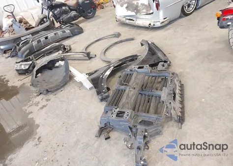 2022 Ford Explorer Xlt z USA, uszkodzony, nr VIN 1FMSK8DH3NGA72953